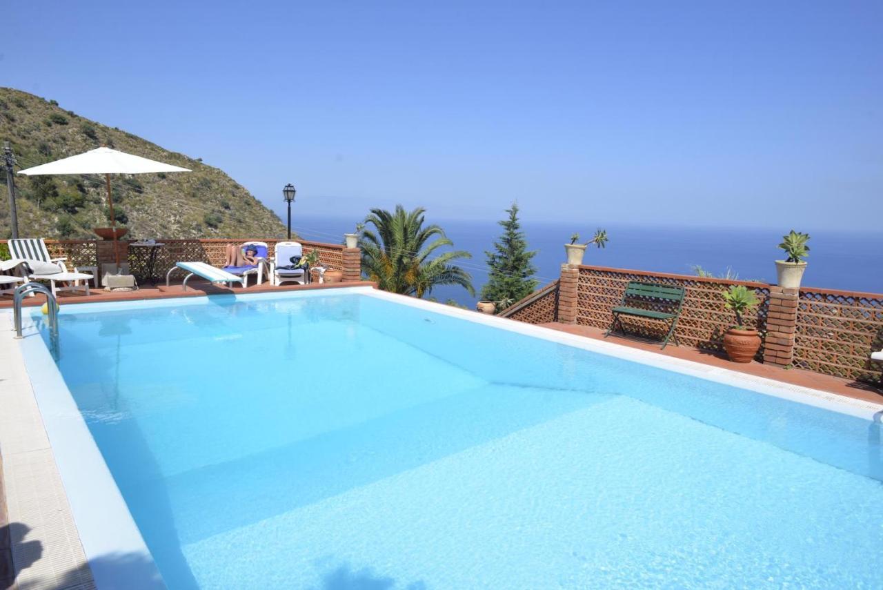 Villa Zen تاورمينا المظهر الخارجي الصورة